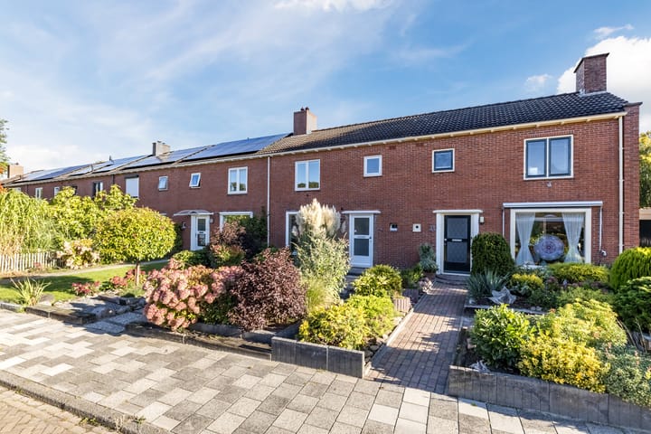 Marconistraat 22 in Assen photo