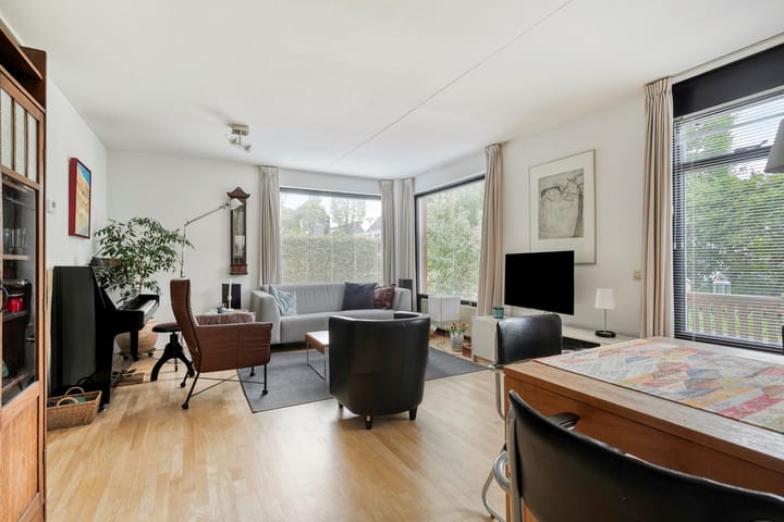 Marga Klompélaan 88 en Amsterdam foto