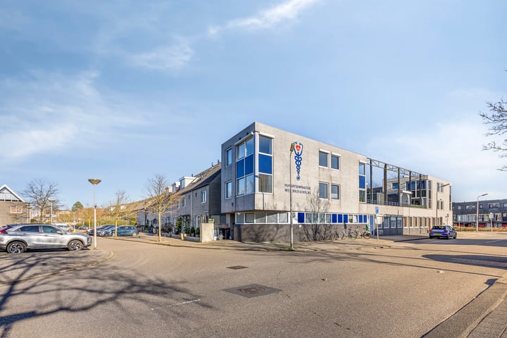 Marga Klompéstraat 37 in Velserbroek Foto