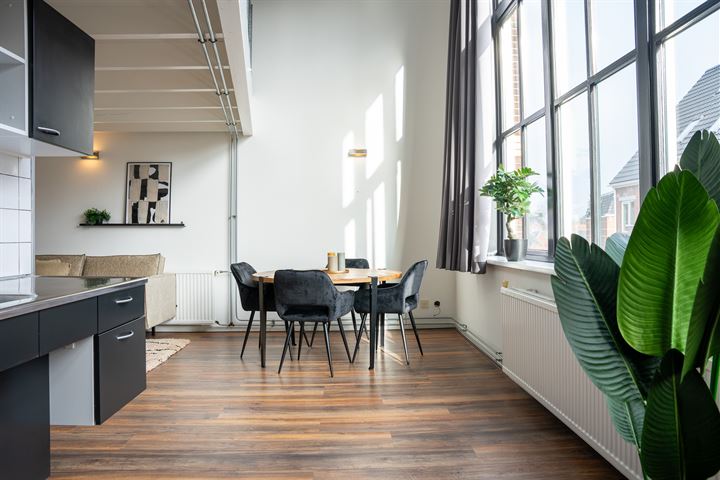 Photo of property Margaretha de Heerstraat 27, Leeuwarden