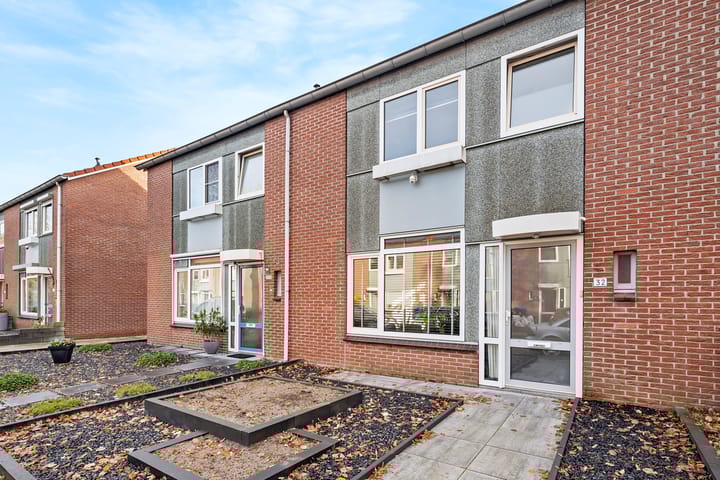 Maria Stuartlaan 32 in Grave Foto