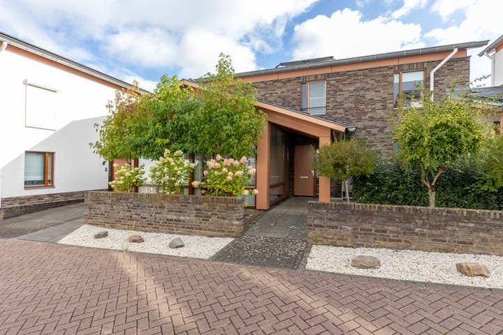 Maria Teresa Tauscherstraat 4 en Sittard foto