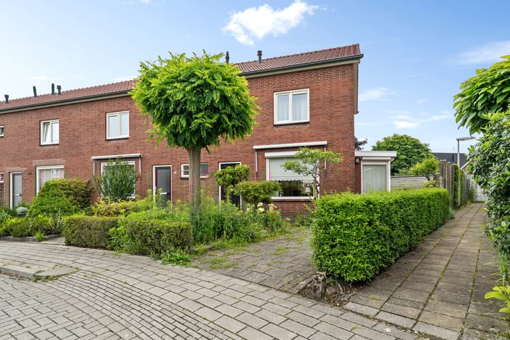 Marijkestraat 32 in Delden Foto