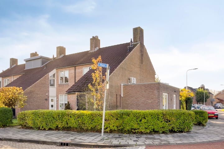 Mark 1 in Tilburg Foto