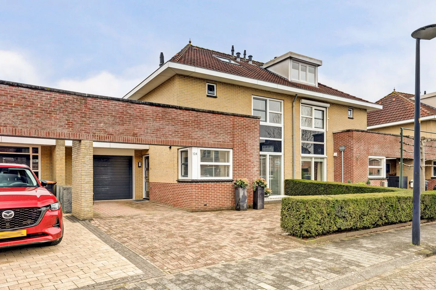 Mark 104 Dronten