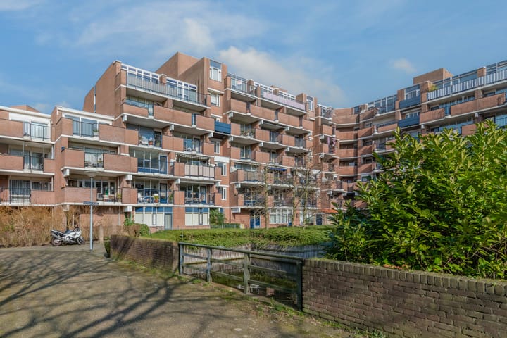 Marshallplein 220 in Rijswijk foto