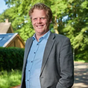 Photo de Martin van der Hoek, RM RT, NVM makelaar en vestigingsmanager