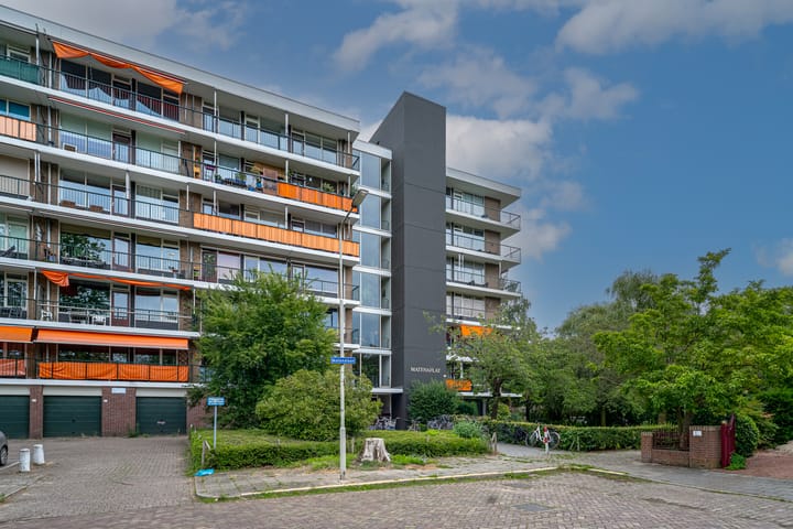 Matenalaan 85 en Arnhem foto