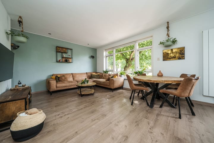 Mathenesserweg 179B in Rotterdam