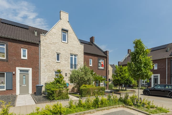 Maximastraat 62 in St. Willebrord Foto