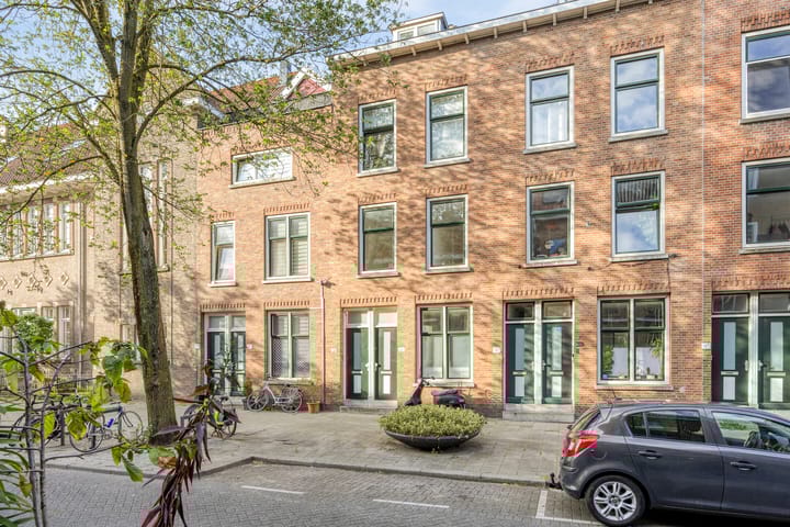 Maximiliaanstraat 13A in Rotterdam photo