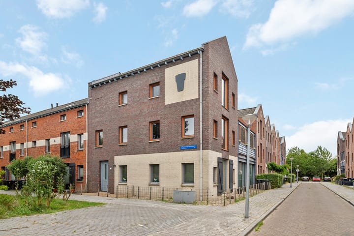 Mazureplantsoen 2 in Almere Foto