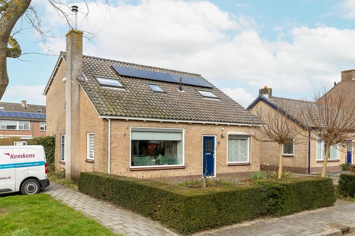 Meekrapstraat 1 en Heinkenszand foto