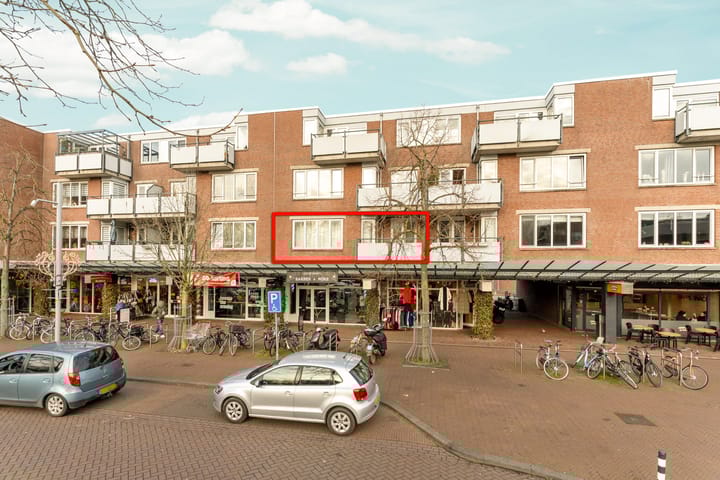 Meerstraat 24 in Almere foto