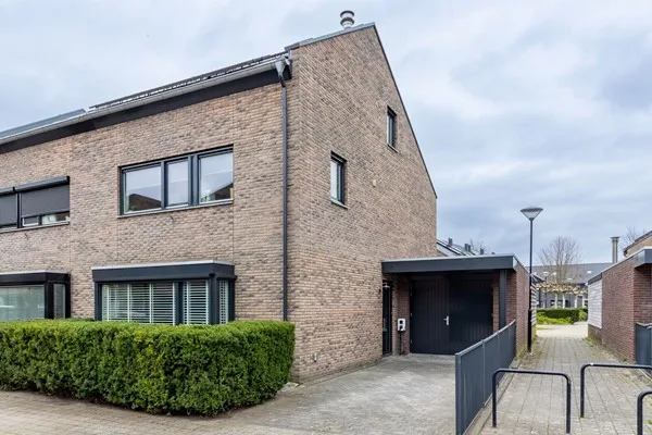 Kantoor foto van Meerwaerde Makelaars en Financieel adviseurs
