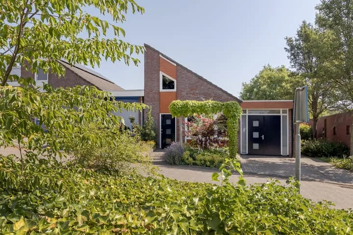 Meester Delhoofenstraat 21 Heel foto 2