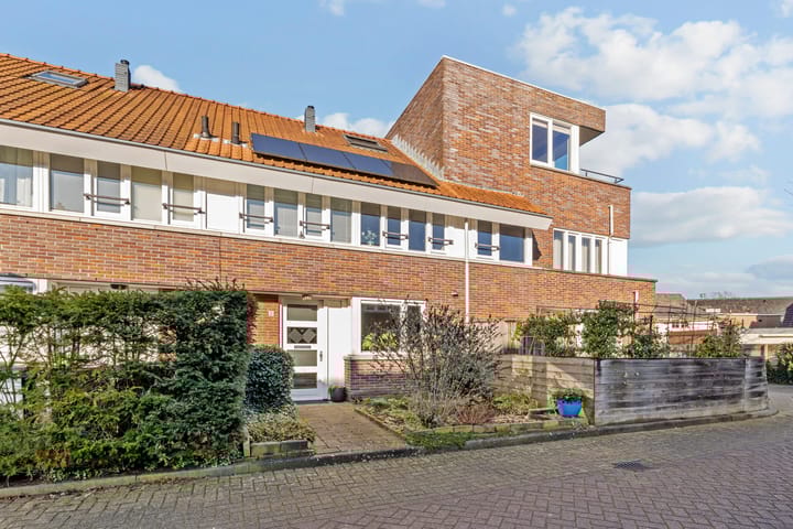 Meester Pluimhof 37 in Baarn