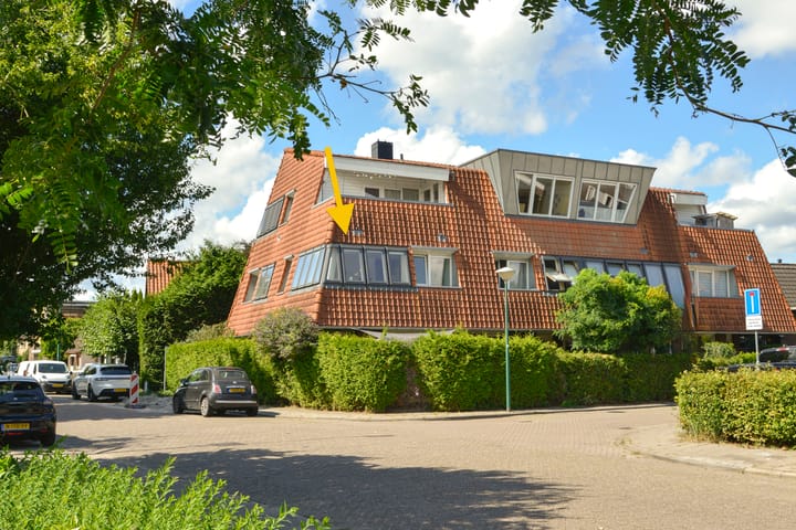 Meester Pluimhof 7 in Baarn photo