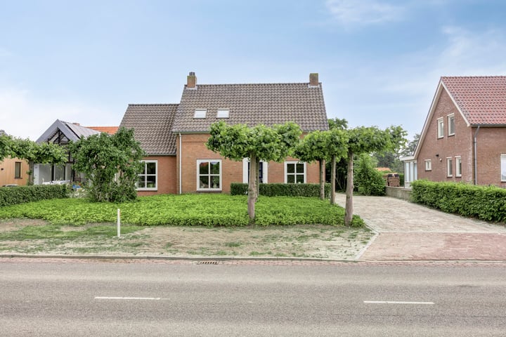 Meester van Coothstraat 21 in Lith Foto