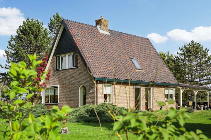 Meester Werkmanstraat 2a in Nijverdal Foto