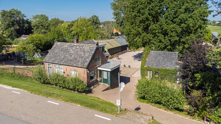 Meidijk 6 in Zuilichem Foto