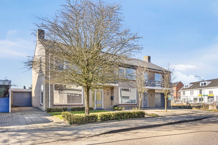 Meidoornstraat 4 in Budel Foto