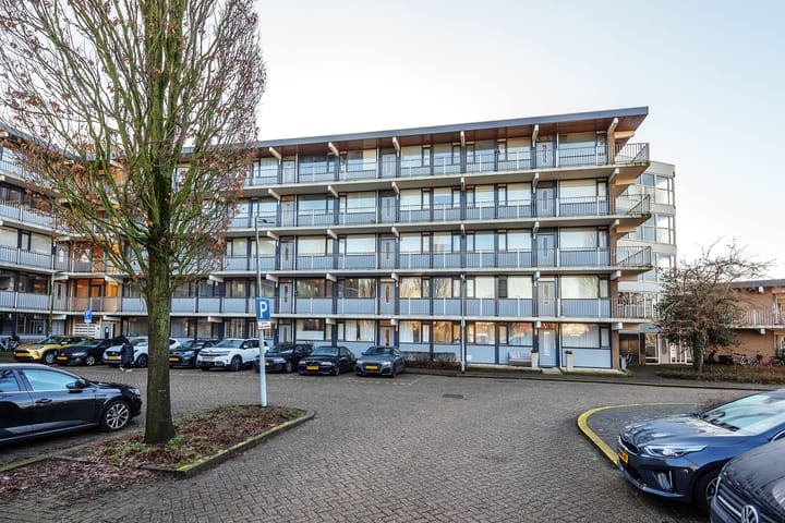 Meidoornweg 246 in Badhoevedorp