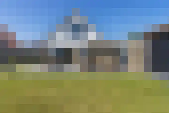 Meindert Hobbema 14 Creil thumbnail 30