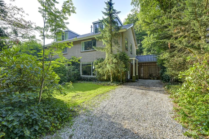 Melvill van Carnbeelaan 100 in Driebergen-Rijsenburg Foto