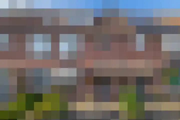 Mendeldreef 196 in Lisse