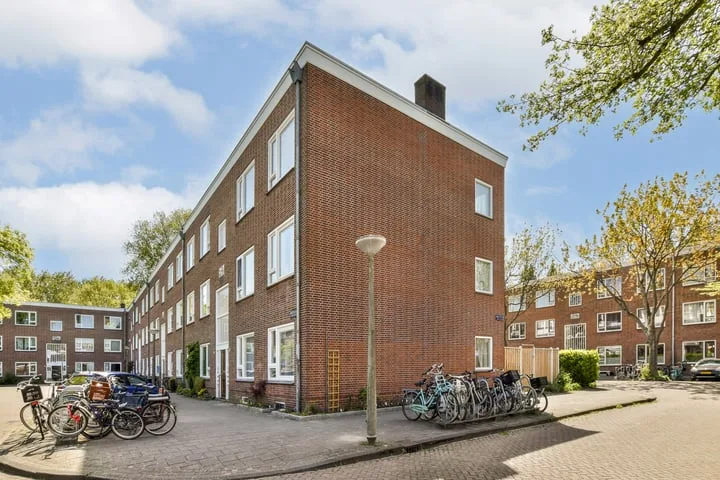 Mendelhof 1 H in Amsterdam