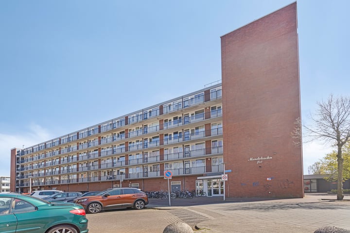 Mendelssohnstraat 16 in Hengelo foto