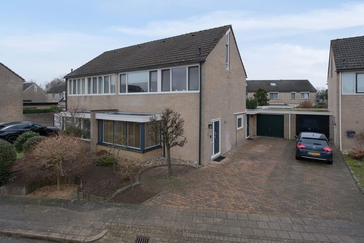 Mensinge 5 in Almelo