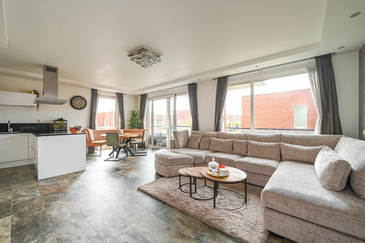 Meppelweg 718 in 's-Gravenhage photo