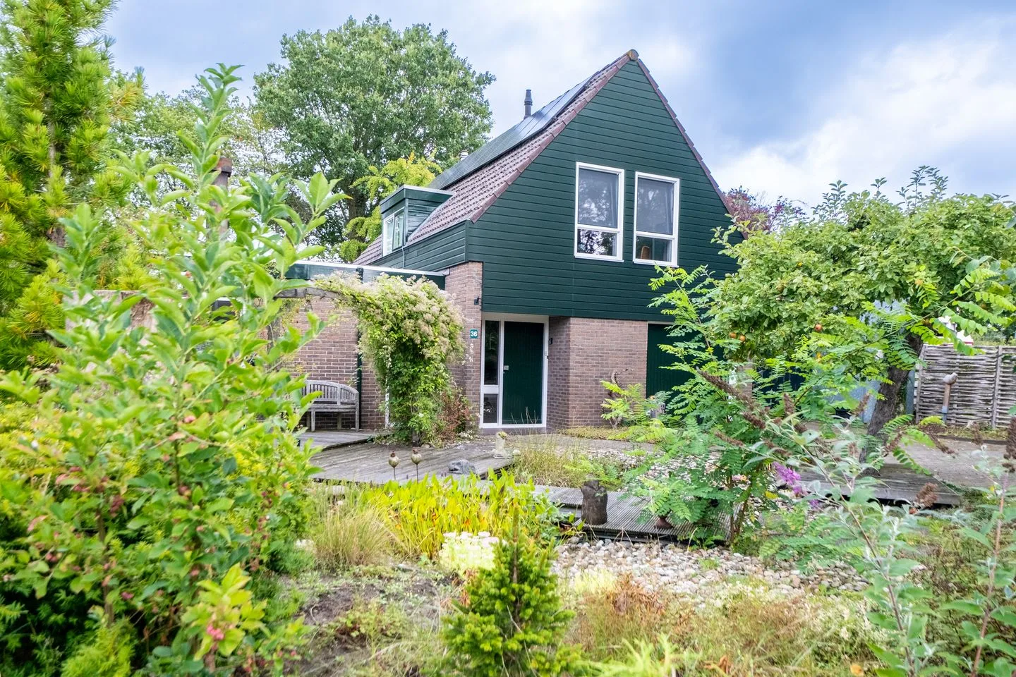 Merelhof 36 in Norg