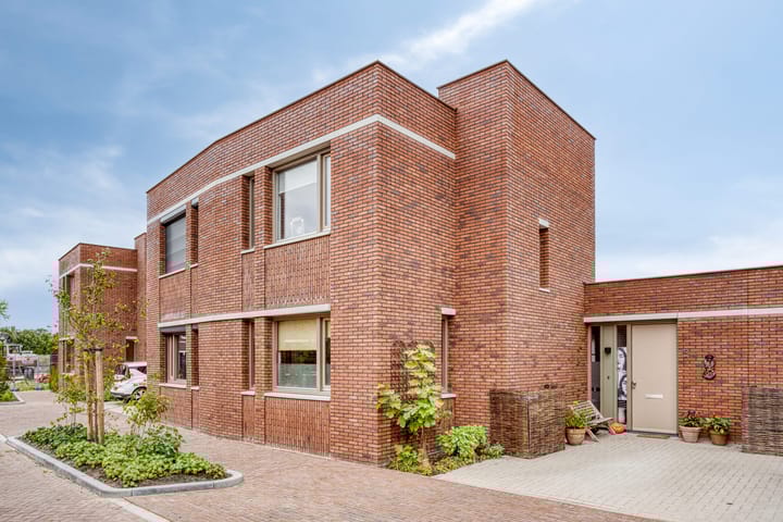 Metopestraat 5 in Helmond Foto