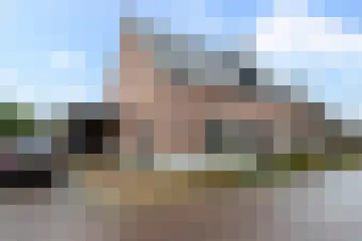 Meuleneind 6 in Hoogeloon