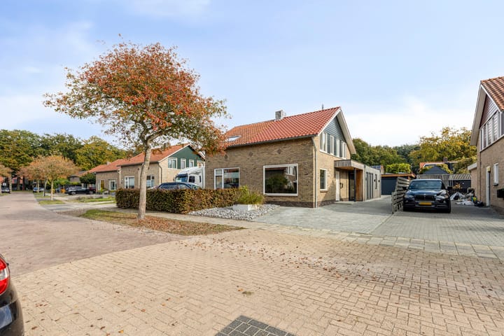 Meuleveldweg 15 in Oosterwolde Foto