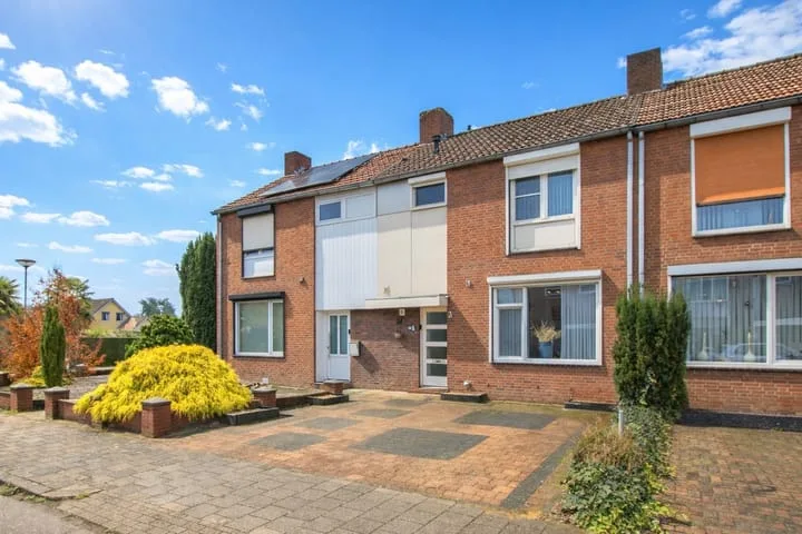 Mezenstraat 3 in Heythuysen