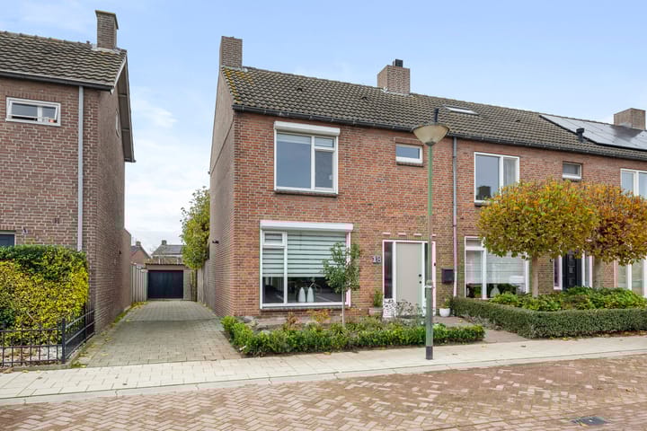 Mgr Dr Meuwesestraat 18 in Erp photo