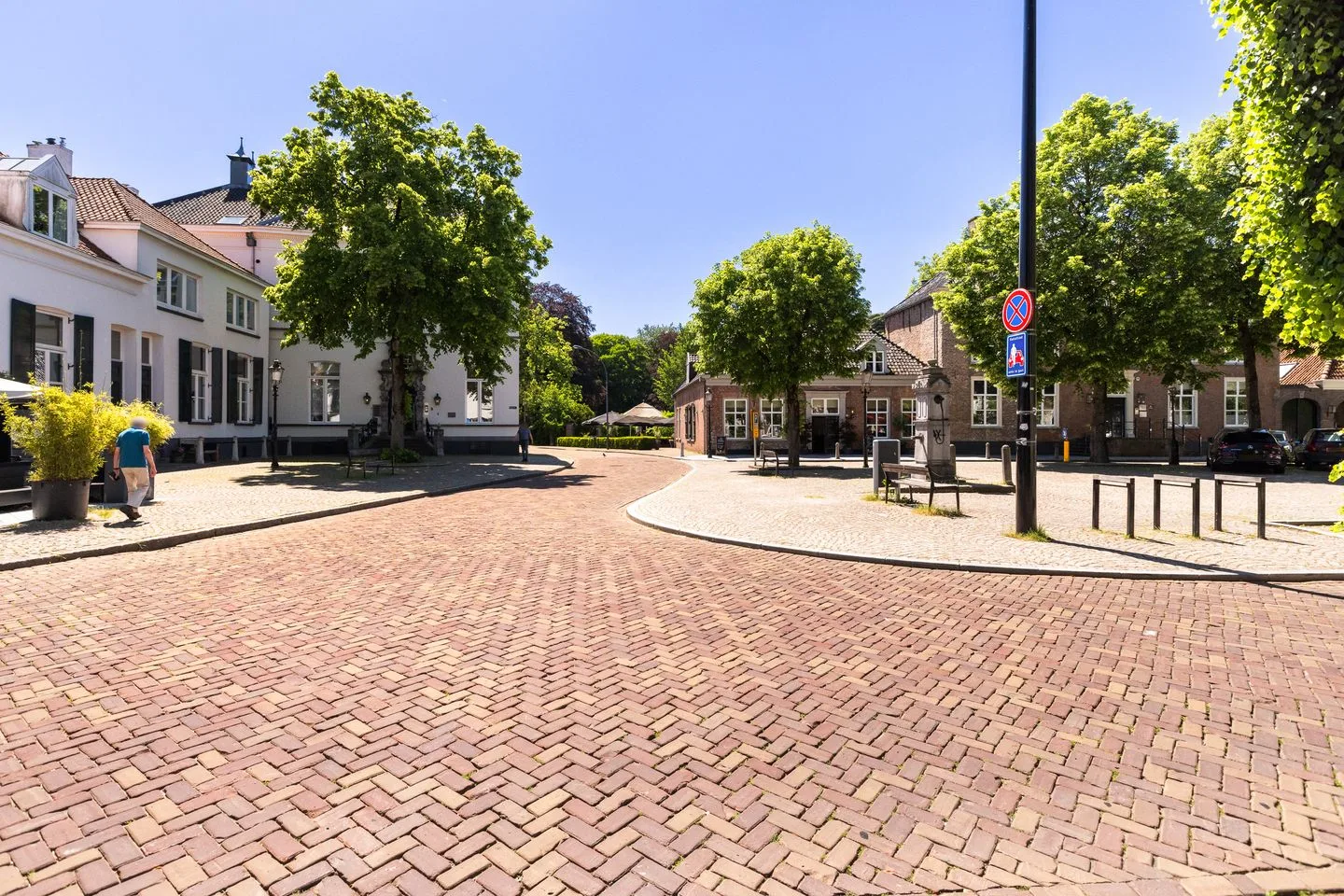 Mgr. Frenckenstraat 9 Oosterhout thumbnail 44