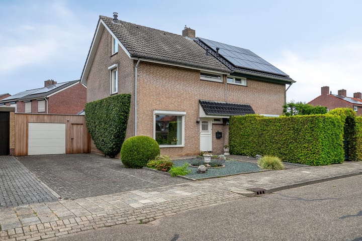 Photo of property Mgr. Koningsstraat 7, Posterholt