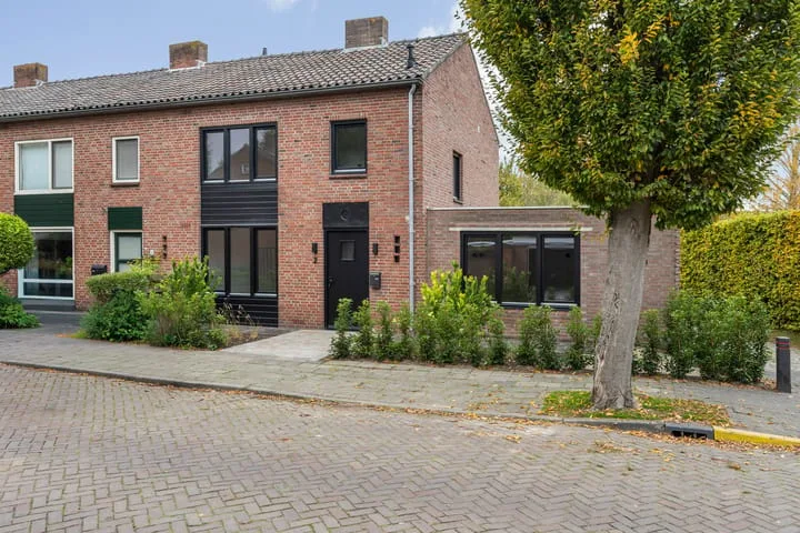 Mgr. Van Dijkstraat 2 Ulvenhout