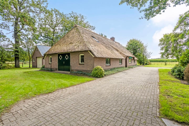 Middeldijk 31 in Dalfsen foto