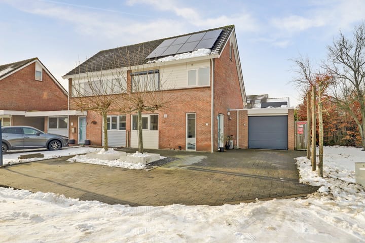 Middelgatstraat 7 in Lewedorp foto