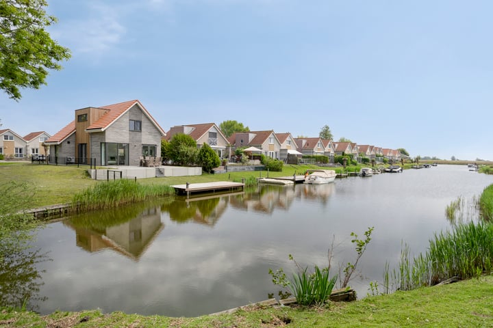 Middelgronden 4 in Makkum foto