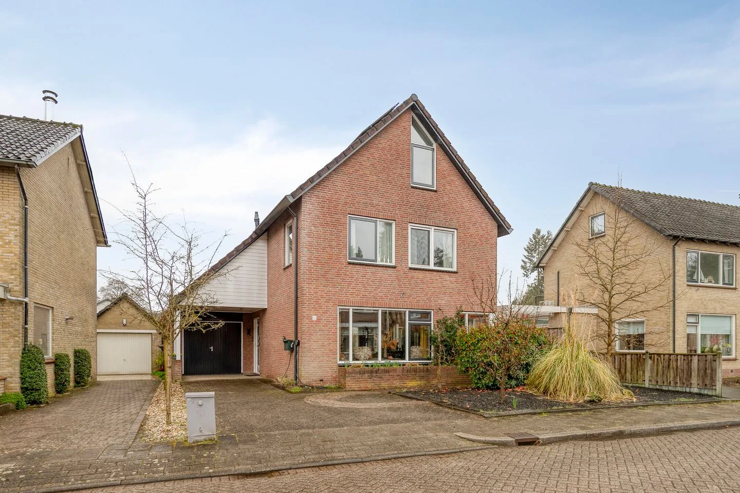 Midden Enkweg 11 in Apeldoorn