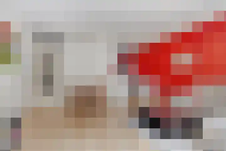 Midscheeps 9 Amsterdam thumbnail 6