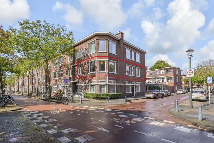 Mient 405 in 's-Gravenhage Foto