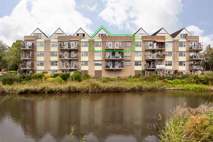 Mientekade 76 in Halfweg Foto